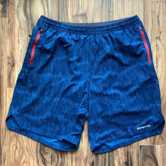 Patagonia Other - Patagonia athletic shorts with liner | size Medium